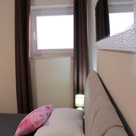 King Apartments นิน ภายนอก รูปภาพ
