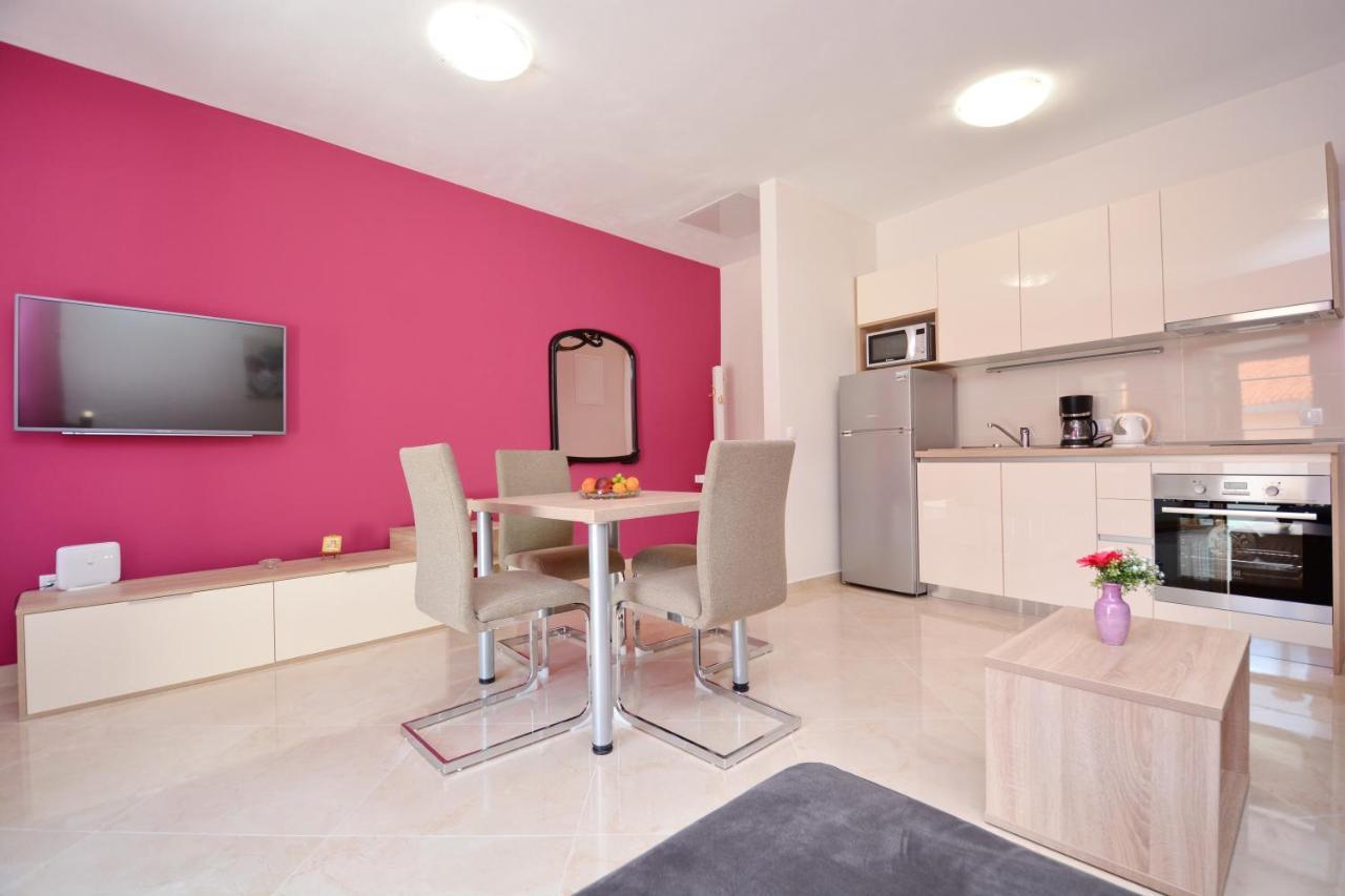 King Apartments นิน ภายนอก รูปภาพ
