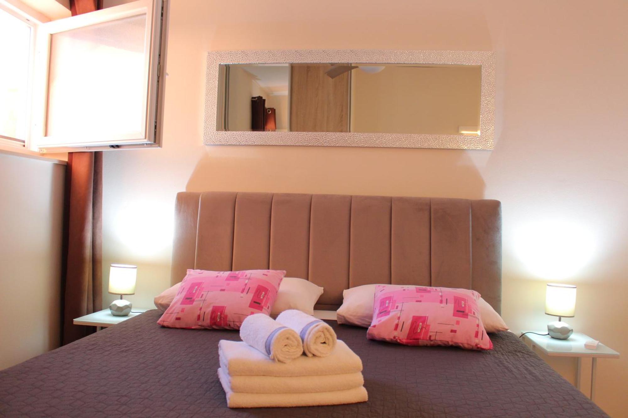 King Apartments นิน ภายนอก รูปภาพ