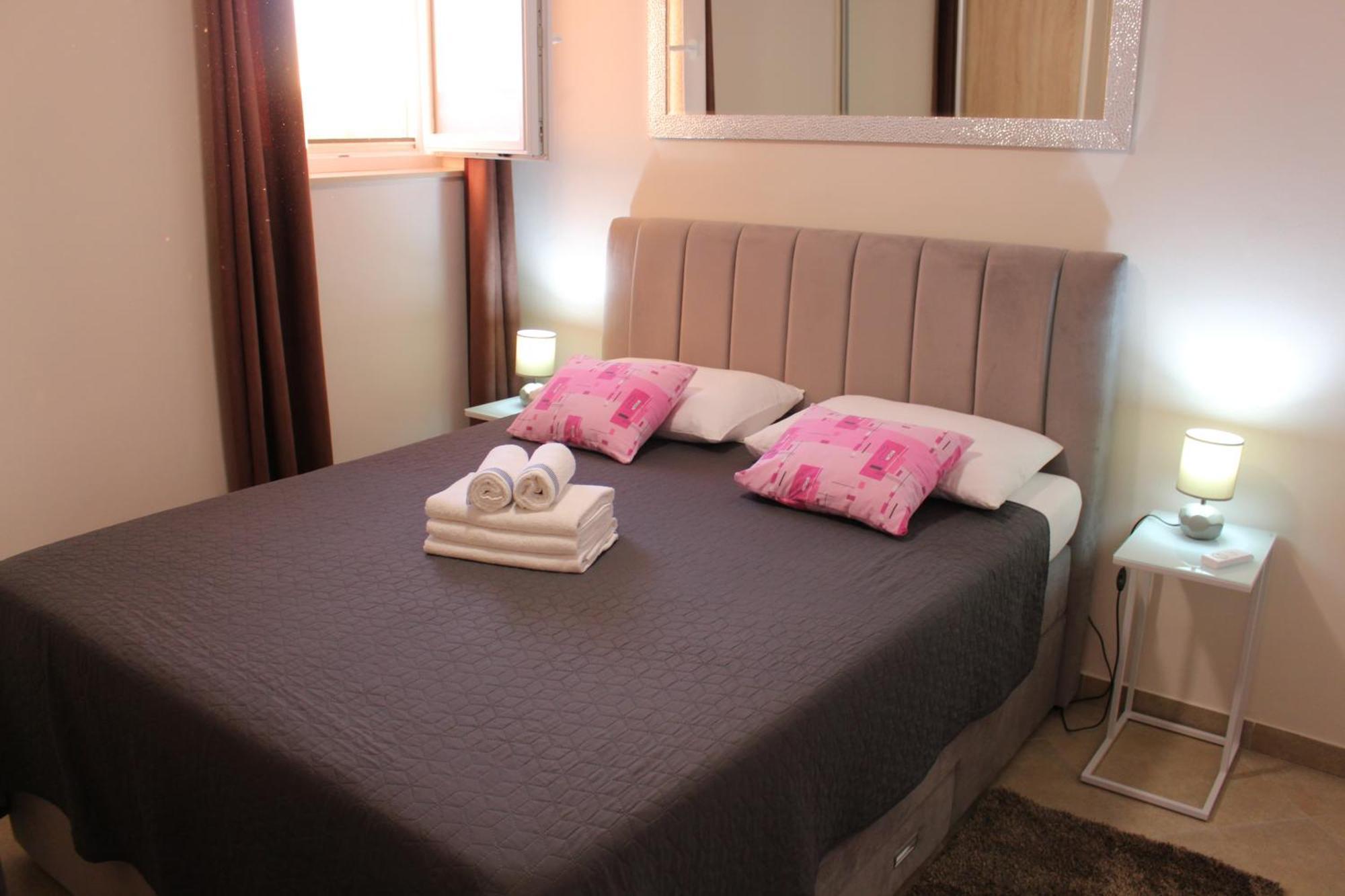 King Apartments นิน ภายนอก รูปภาพ